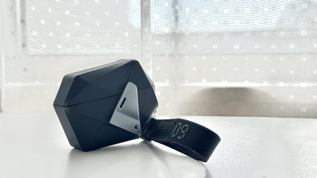 Aulumu A09 Geometric Case