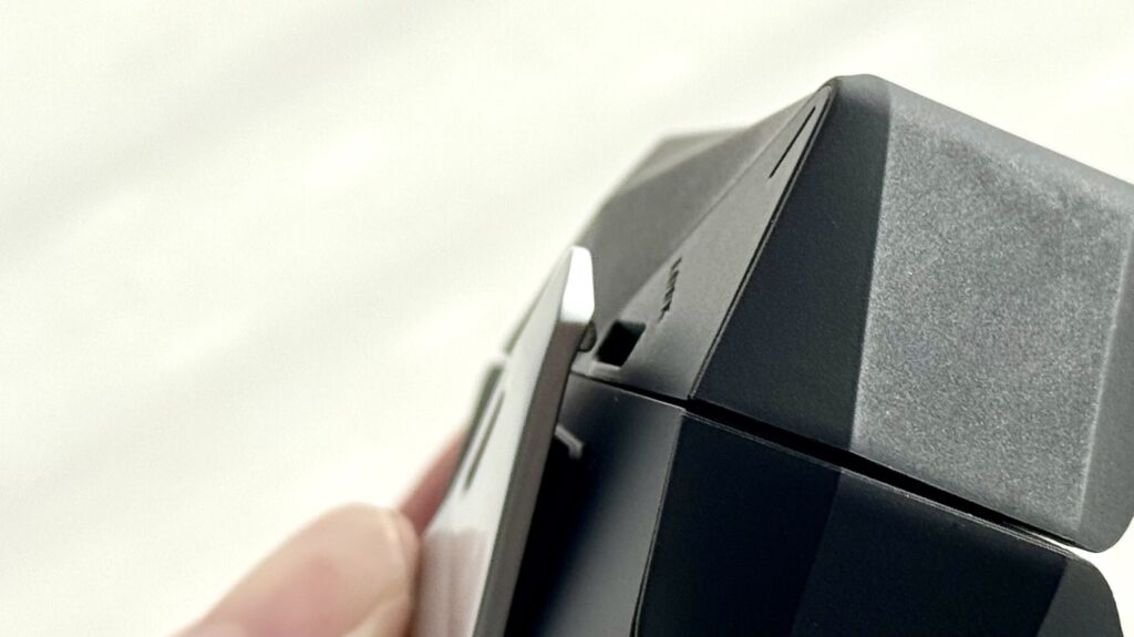 Aulumu A09 Geometric Case