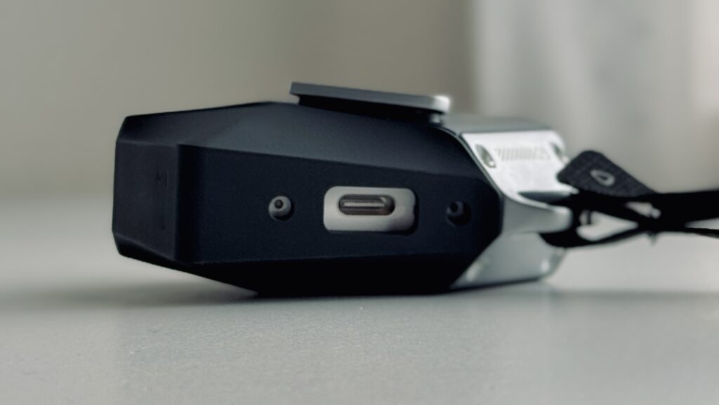 Aulumu A09 Geometric Case