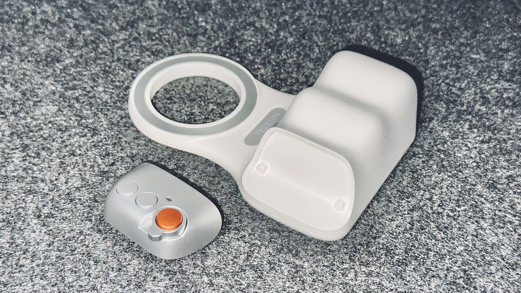 TELESINスマホグリップ