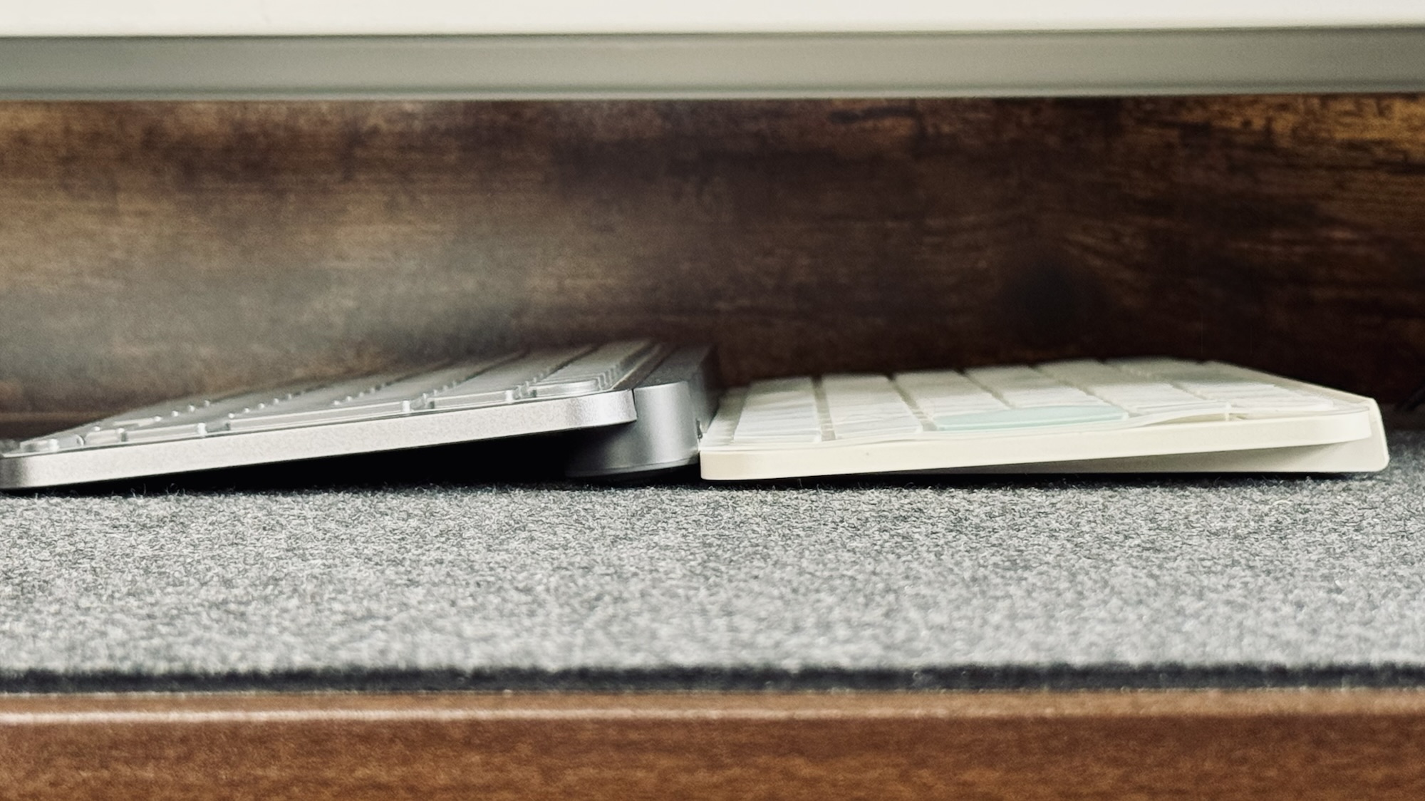 MX KEYS miniとKeychron B1 Pro