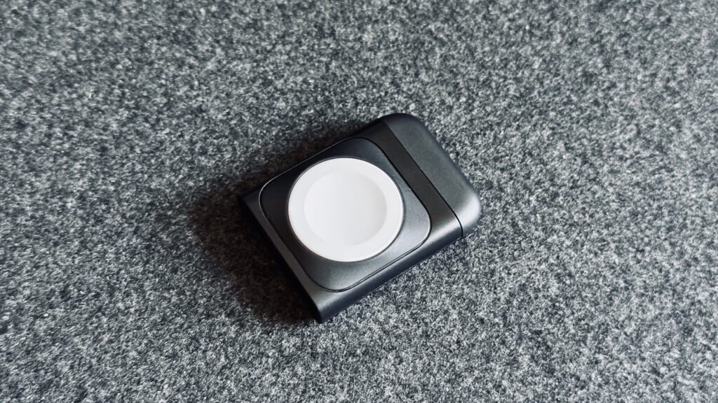 ESR Qi2対応3-in-1ワイヤレス充電ステーション