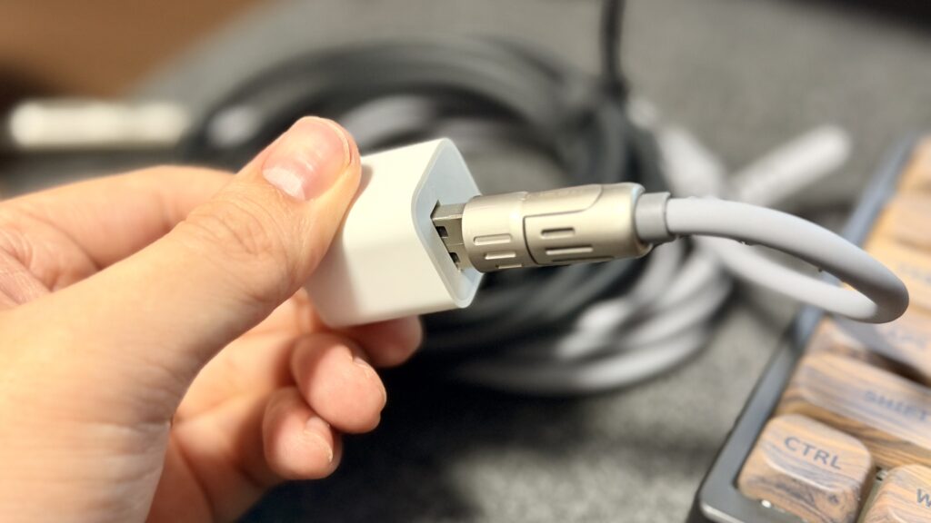 LISEN 240W 4-in-1 USB-Cケーブル