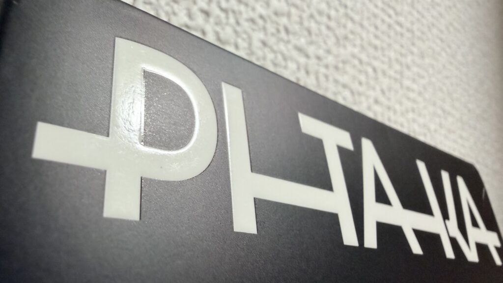 PITAKA UltraSliｍ Case StarPeak ケース（山）