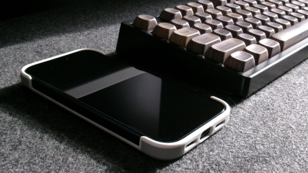 MOFT バイカラーケース