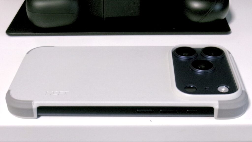 MOFT バイカラーケース