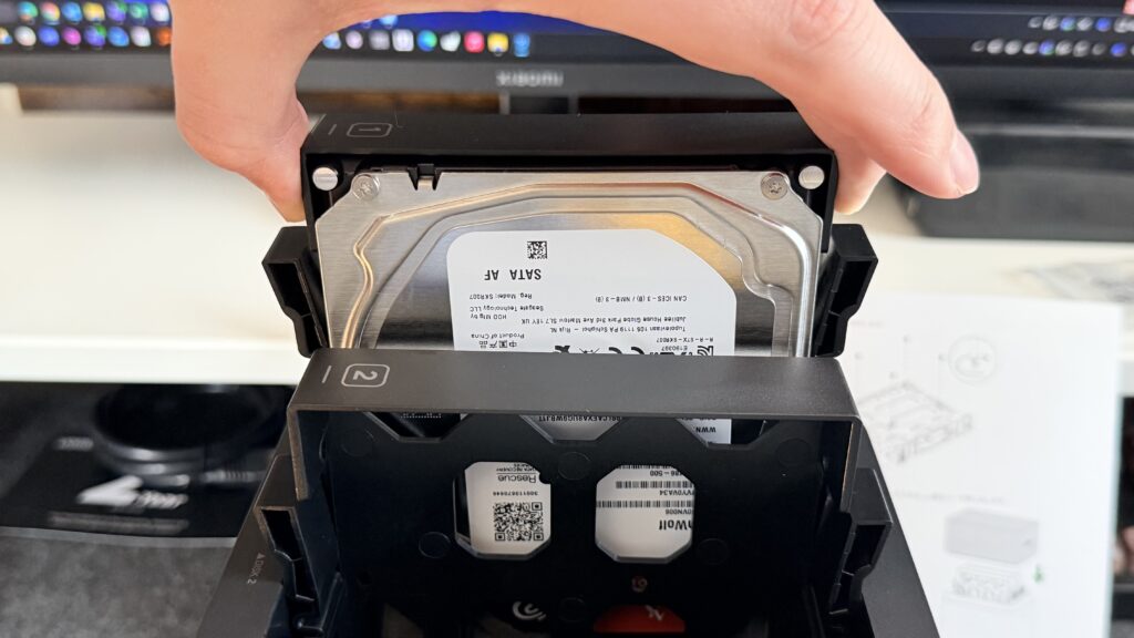 UGREEN NASync DH2300