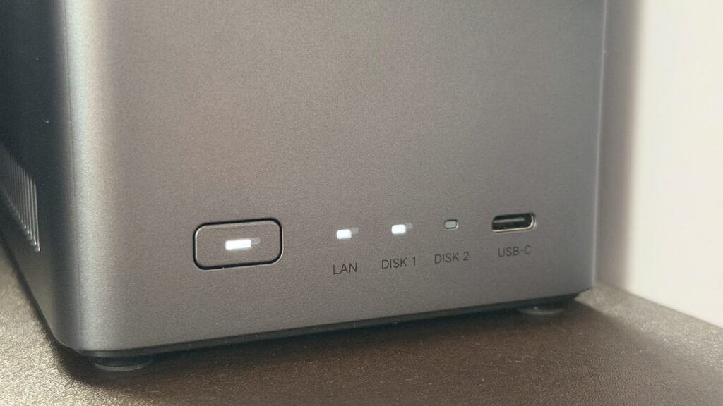 UGREEN NASync DH2300